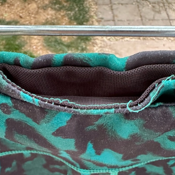 Pam & Gela Ocelot Curved Hem leggings tights green black size medium - Picture 4 of 16